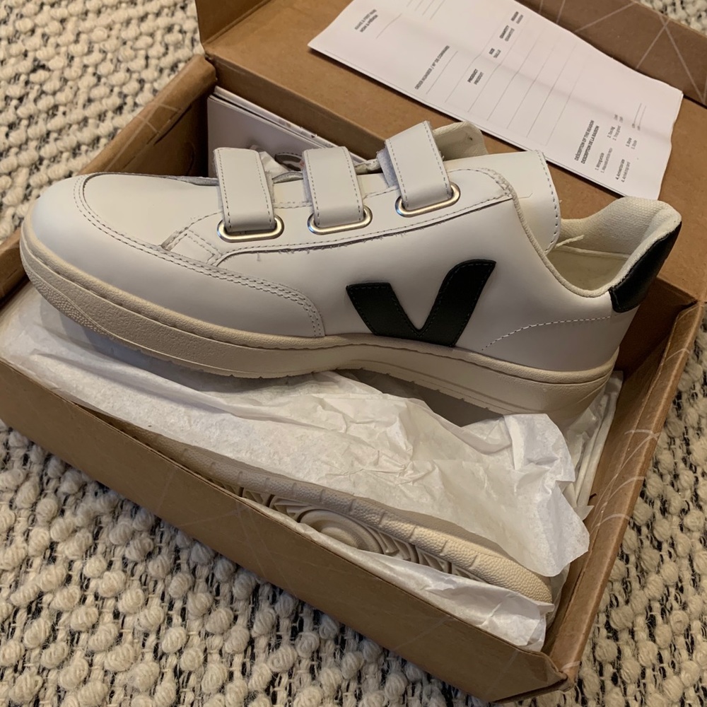 Veja 3-Lock Leather Sneakers
